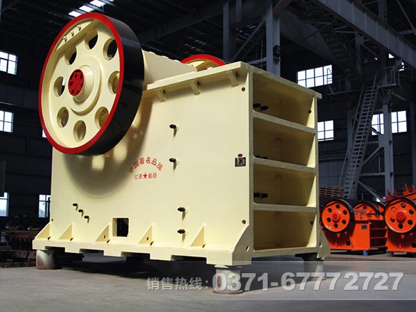 鈉長(zhǎng)石顎式破碎機(jī)廠家哪里好？