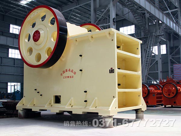 顎式粉碎機(jī)顎板、肘板和邊護(hù)板哪種好？