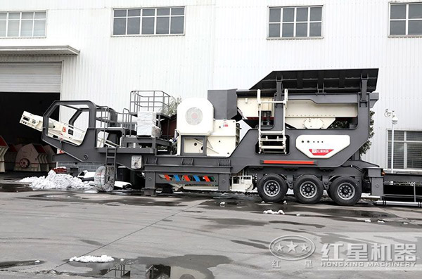 小型車式流動石子粉碎機(jī)，小巧輕便但不失專業(yè)