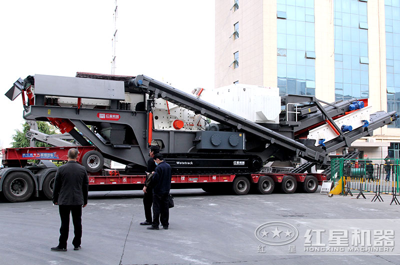 履帶式砂石粉碎機(jī)全力出擊，碎石效果驚人，報(bào)價(jià)是多少？