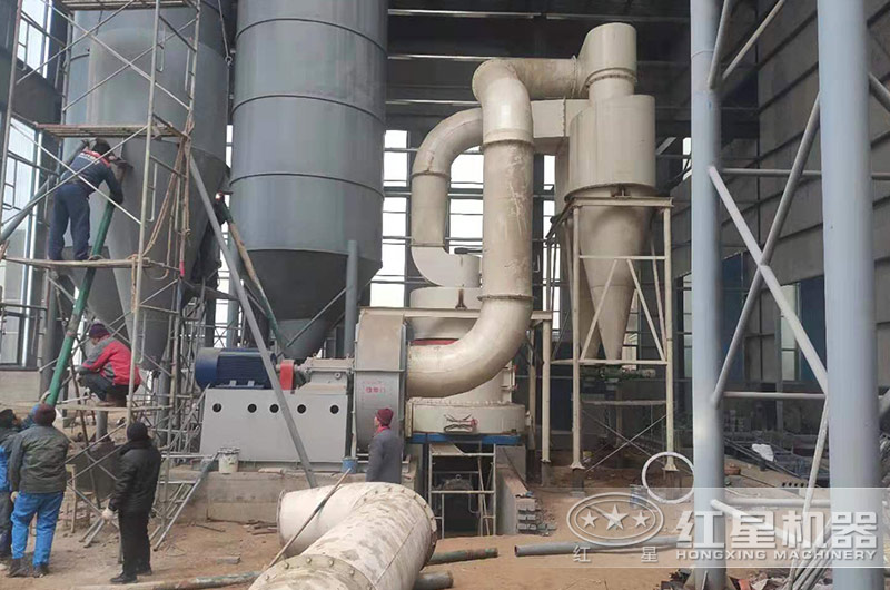 打膩?zhàn)?00目用什么磨粉機(jī)器？膩?zhàn)拥倪x擇原則是什么？